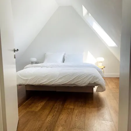 Charming 1930s Kleve (Dusseldorf)