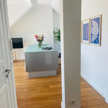 Apartment Charming 1930s