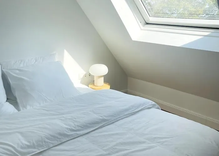 Charming 1930s Kleef